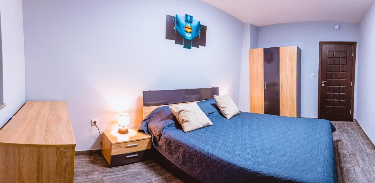 Boutique 1-Bedroom Flat In The Heart Of The City Plowdiw Exterior foto